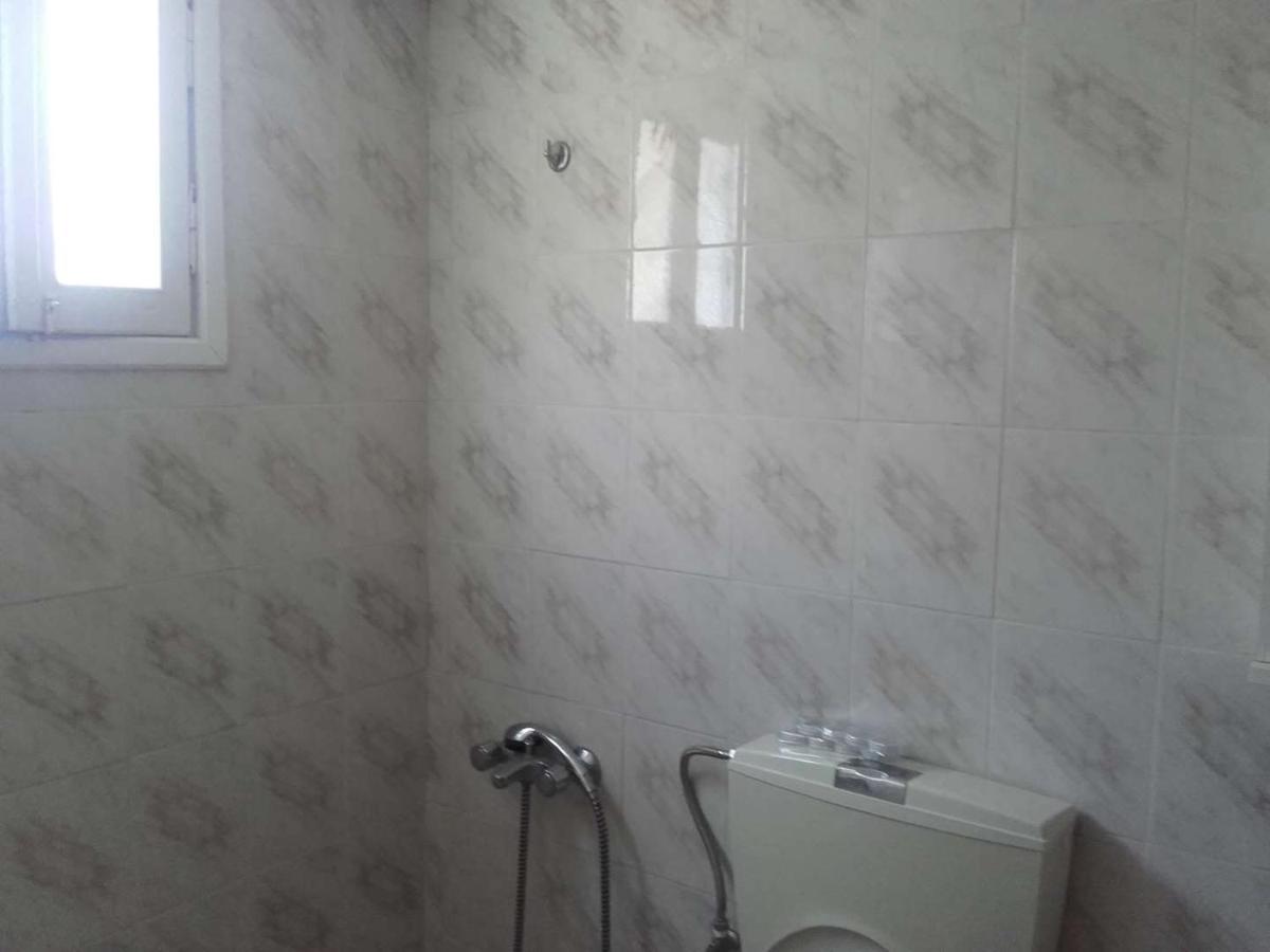 לפקוס קרפתאו Nikos Apartments מראה חיצוני תמונה