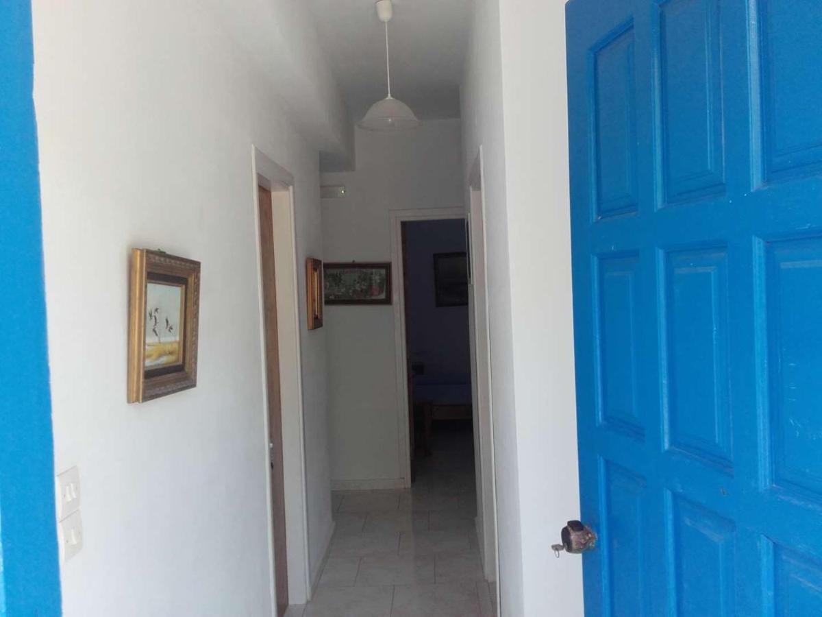 לפקוס קרפתאו Nikos Apartments מראה חיצוני תמונה